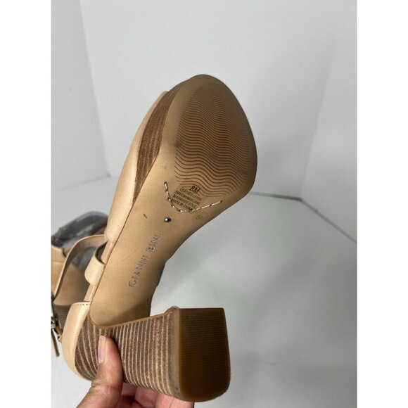 Gianni Bini Camel Leather Chunky Neutral Heel Buckle Close Ankle Sandals Sz 8 - Picture 4 of 4